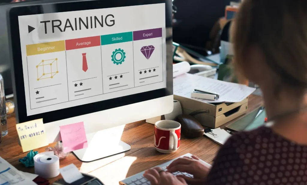 Student learning Windows training modules from beginner to expert level at Techpragna, the best Windows training institute in Bangalore.