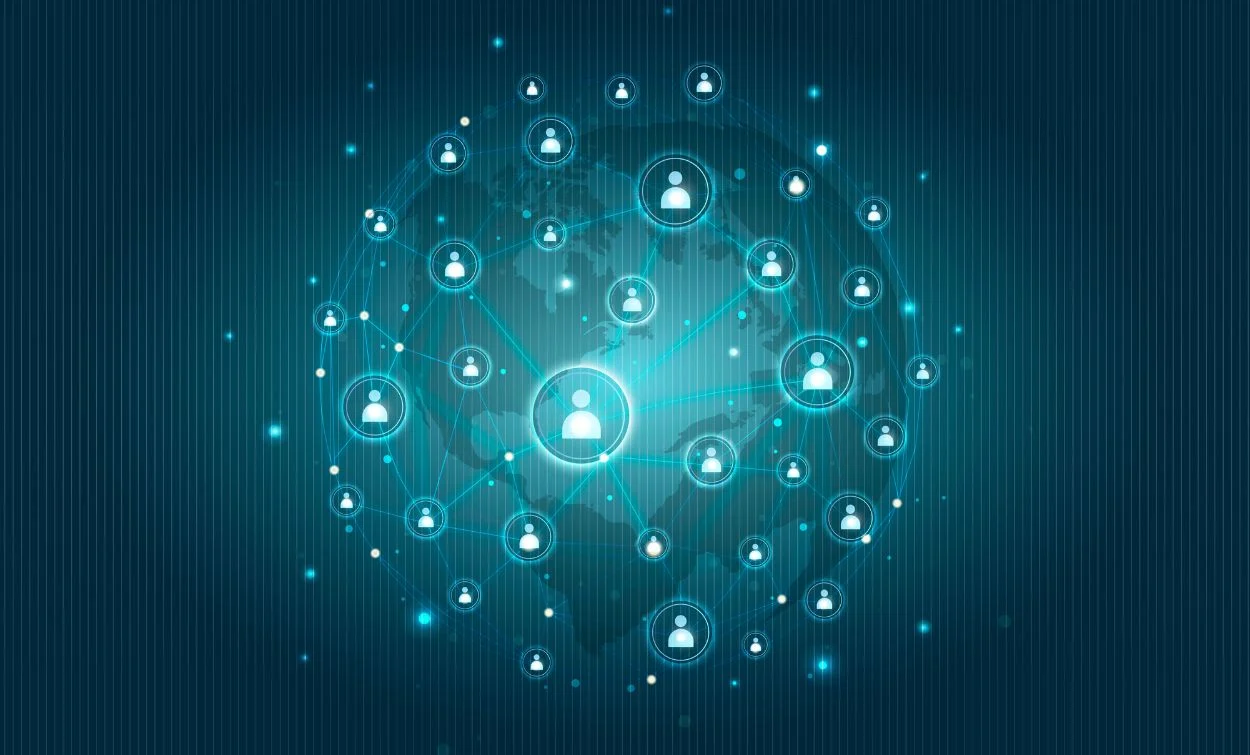 Global networking concept showing connected professionals across the world, representing advanced networking training and career growth opportunities in Bangalore.